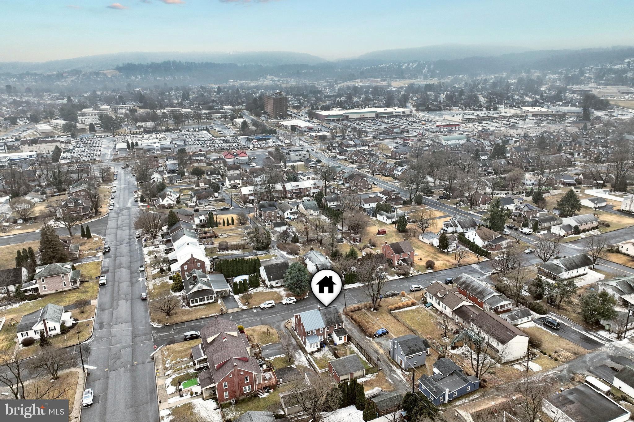 1611 Meade Street Reading, PA 19607 - Photo 48 of 59 an aerial view of multiple house