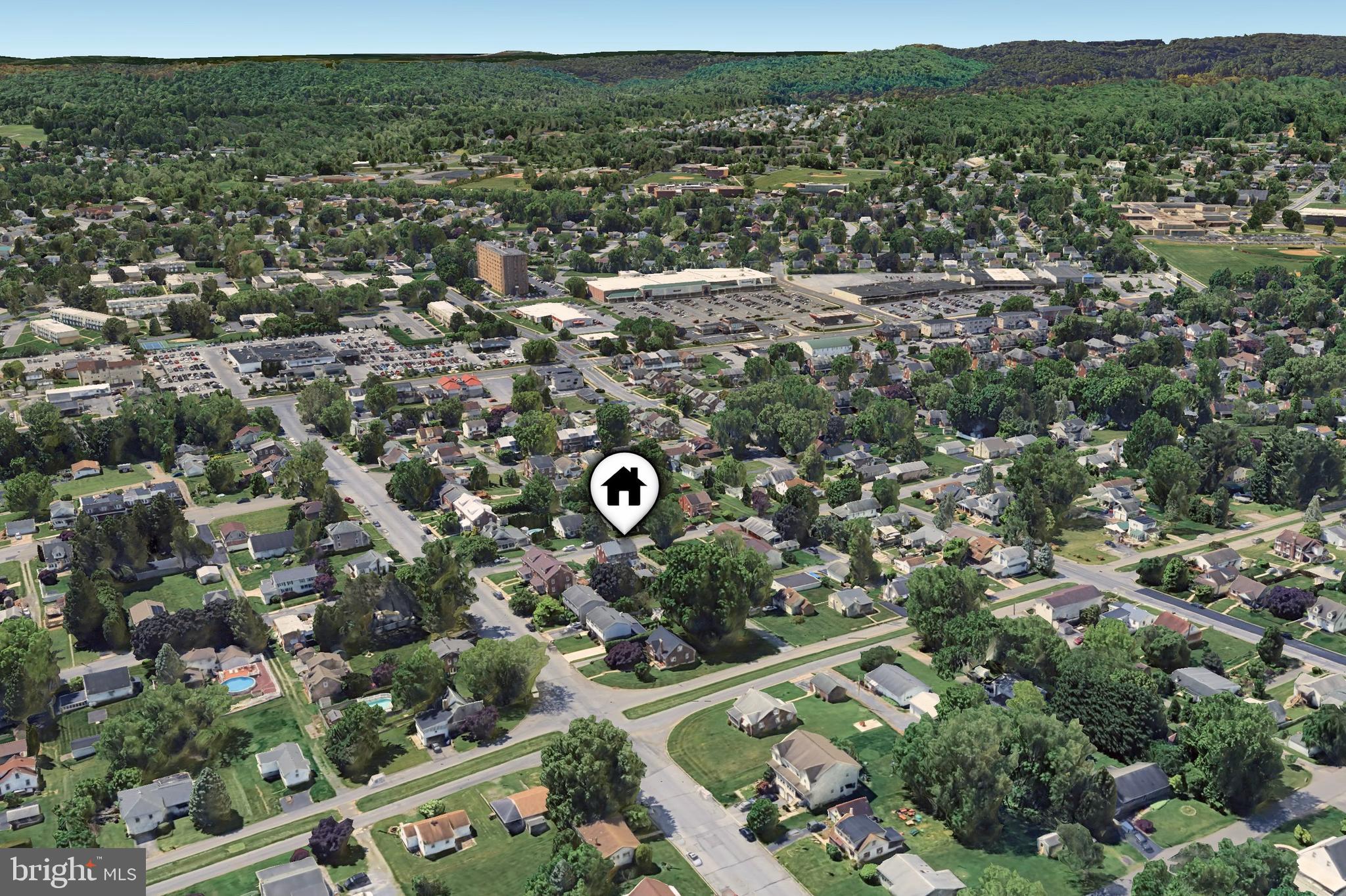 1611 Meade Street Reading, PA 19607 - Photo 53 of 59 an aerial view of a city