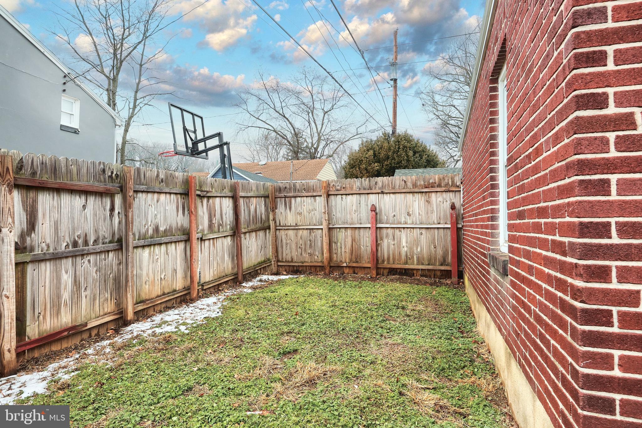1611 Meade Street Reading, PA 19607 - Photo 10 of 59 a view of a backyard