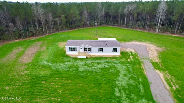 $194,900 | 2033 Ceasar Trail, Summit, MS 39666