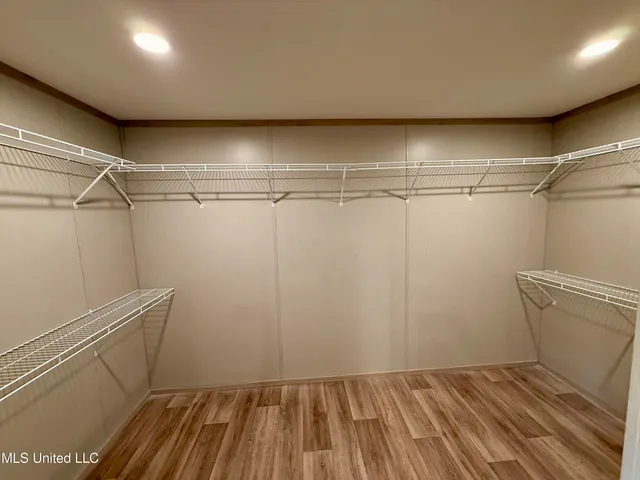 $194,900 | 2033 Ceasar Trail, Summit, MS 39666