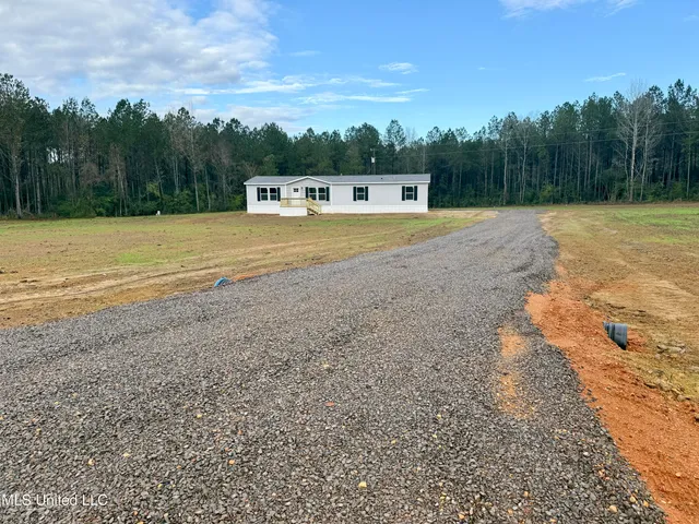 $194,900 | 2033 Ceasar Trail, Summit, MS 39666