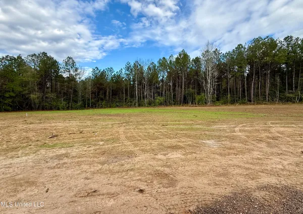 $194,900 | 2033 Ceasar Trail, Summit, MS 39666