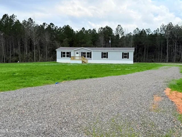 $194,900 | 2033 Ceasar Trail, Summit, MS 39666