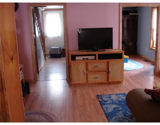 103 Margin Street Orono, ME 04473 - Photo 8 of 25 Living Room.