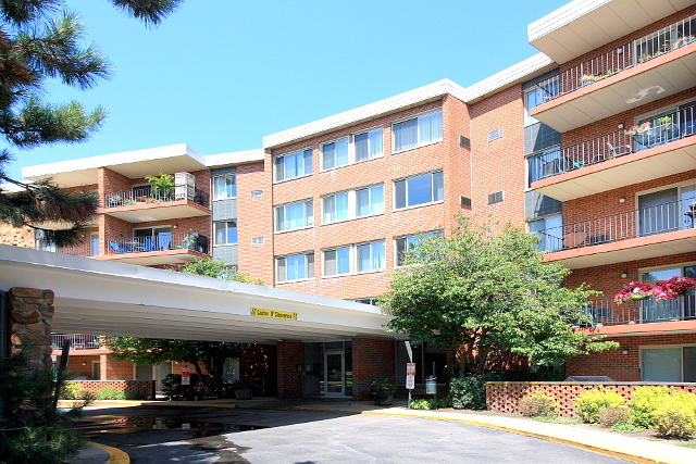 16 East Old Willow Road, Unit 405S Prospect Heights, IL 60070 - Photo 2 of 21