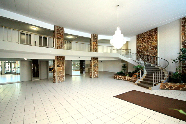 16 East Old Willow Road, Unit 405S Prospect Heights, IL 60070 - Photo 4 of 21