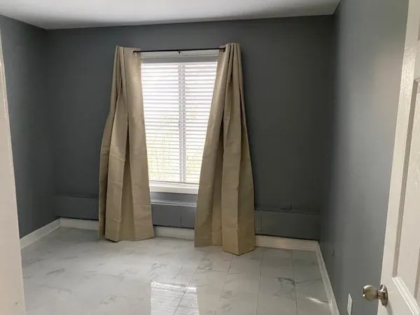 $222,500 | 703 Garden Circle, Unit 3, Streamwood, IL 60107