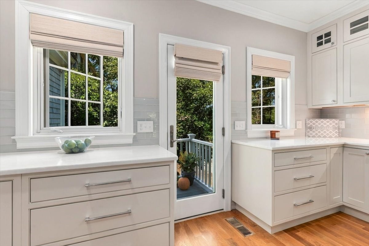 16 Hayes Road Hingham, MA 02043 - Photo 6 of 33 Gallery Image 6