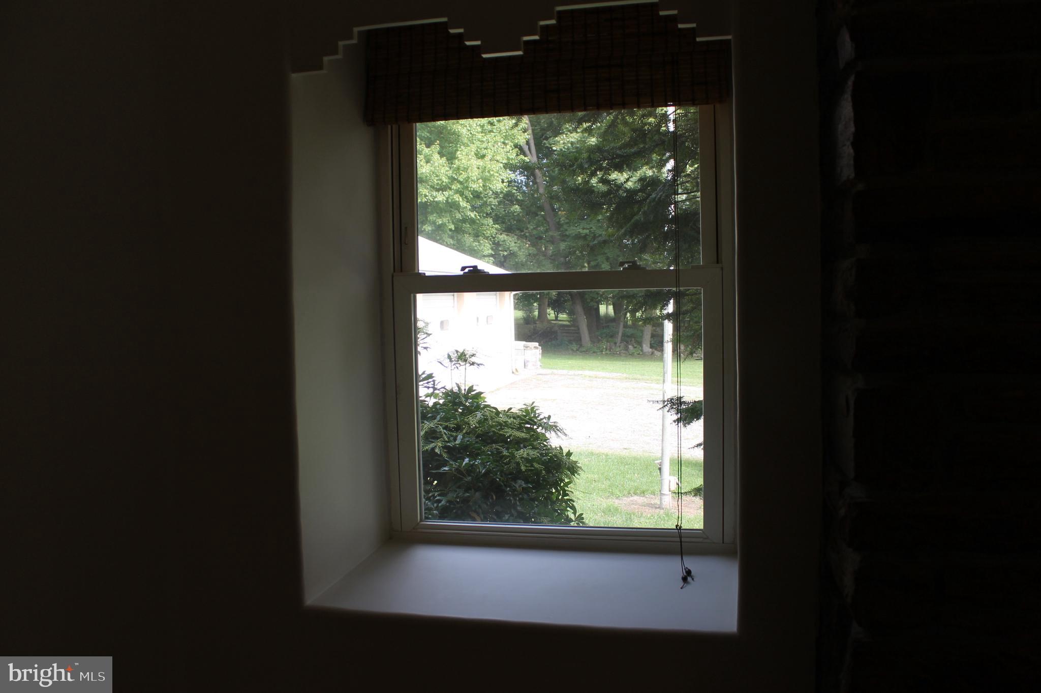1443 Cedar Top Road Reading, PA 19607 - Photo 11 of 30