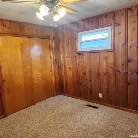 $105,000 | 720 Birchwood Avenue, Flora, IL 62839