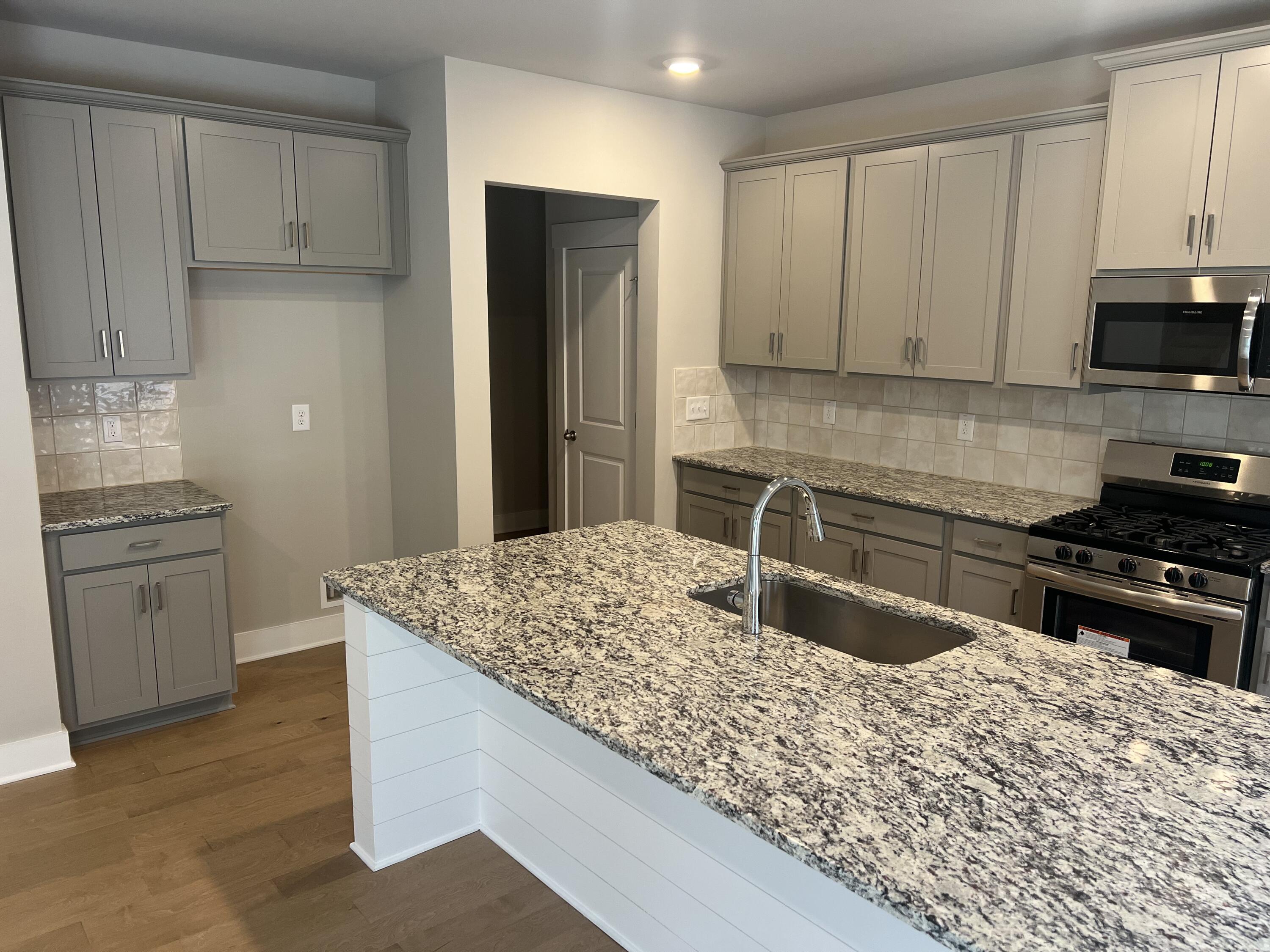 9122 Fuller Road, Unit 6 Chattanooga, TN 37421 - Photo 5 of 26 Kitchen & Walk-In Pantry