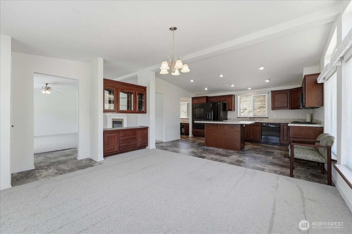 109 Hugo Road Chelan, WA 98816 - Photo 25 of 40