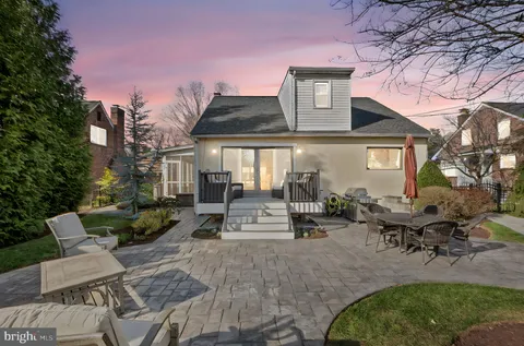 $649,600 | 706 Fairview Avenue, Frederick, MD 21701