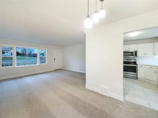 $285,000 | 614 Barton Lane, Ballwin, MO 63021