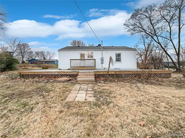 $285,000 | 614 Barton Lane, Ballwin, MO 63021