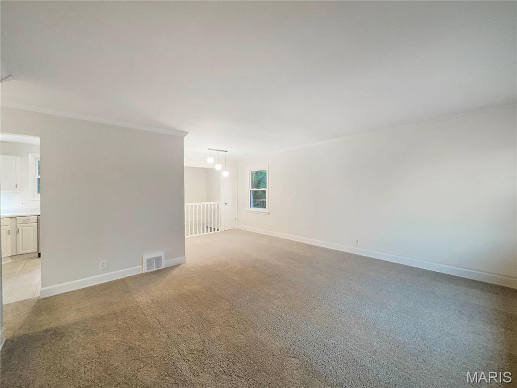 614 Barton Lane Ballwin, MO 63021 - Photo 6 of 19