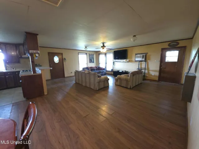 $1,299,000 | Phares Lane, Roxie, MS 39661