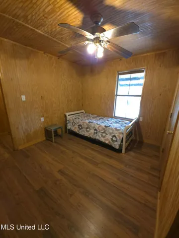 $1,299,000 | Phares Lane, Roxie, MS 39661