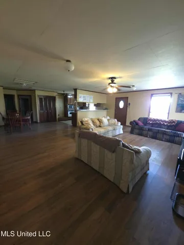 $1,299,000 | Phares Lane, Roxie, MS 39661