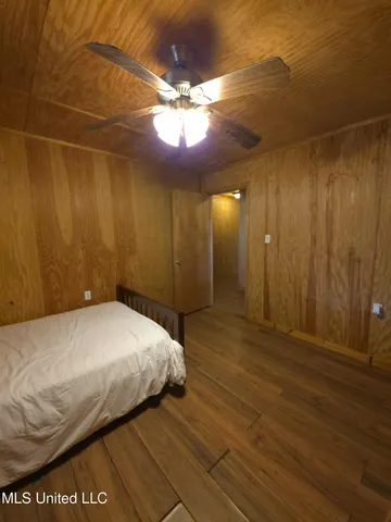 $1,299,000 | Phares Lane, Roxie, MS 39661