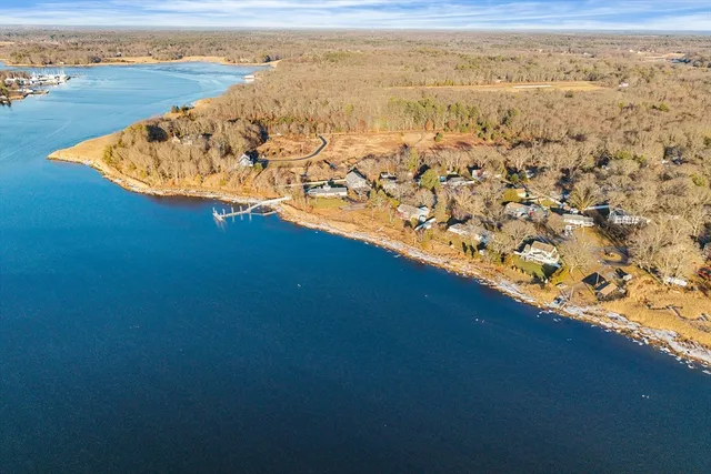 $399,000 | 35 Water Street, Berkley, MA 02779