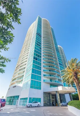 $2,850 | 2101 Brickell Avenue, Unit 502, Miami, FL 33129