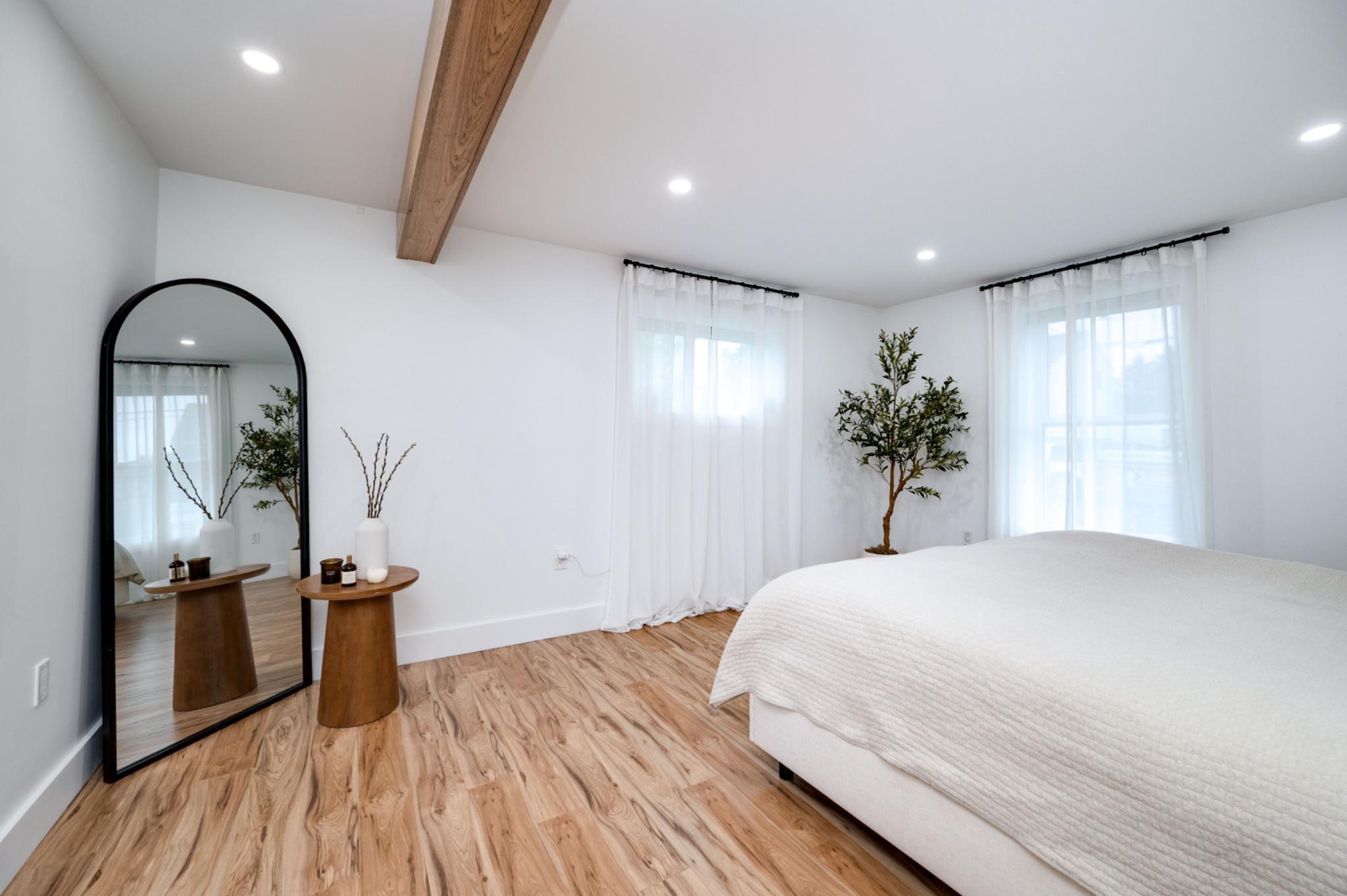 520 Elm Street Denver, PA 17517 - Photo 12 of 39 Main bedroom with natural light.