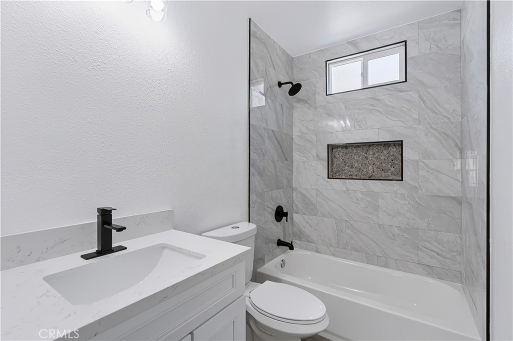 2357 Wilshire Street Riverside, CA 92501 - Photo 14 of 21 Gallery Image 14