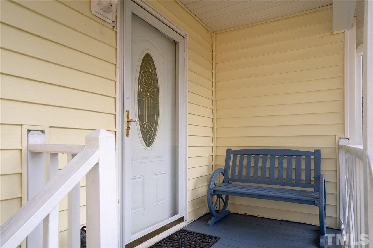 3411 Freeman Road Durham, NC 27703 - Photo 4 of 24 a view of entryway with a bathtub
