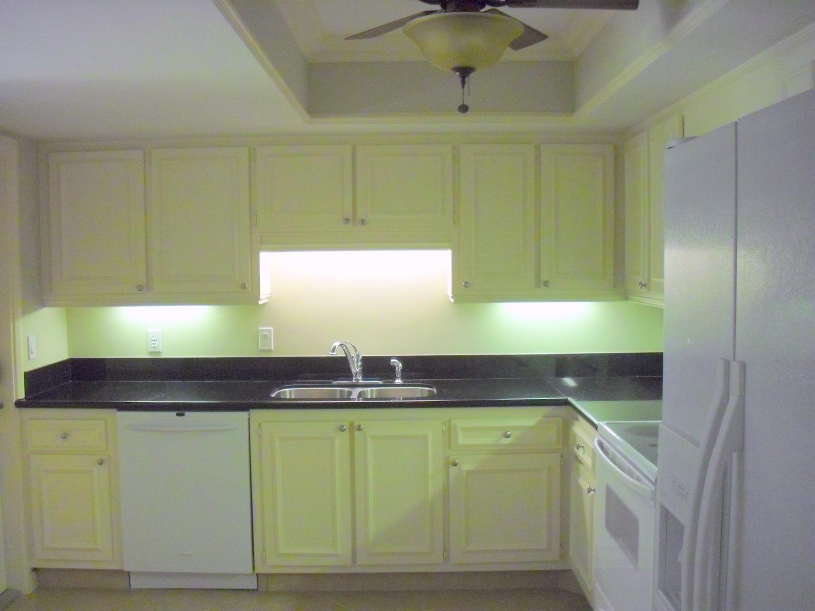 11 Concourse Drive, Unit 11A Tequesta, FL 33469 - Photo 10 of 54 Bright Kitchen w/GRANITE Counter tops