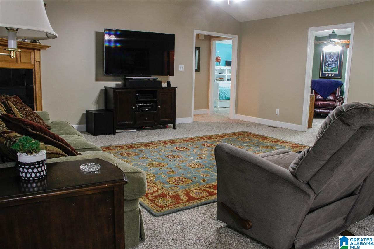 136 Meadow Glen Drive Jacksonville, AL 36265 - Photo 9 of 42