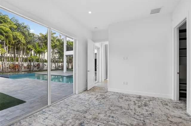 a view of a tennis court