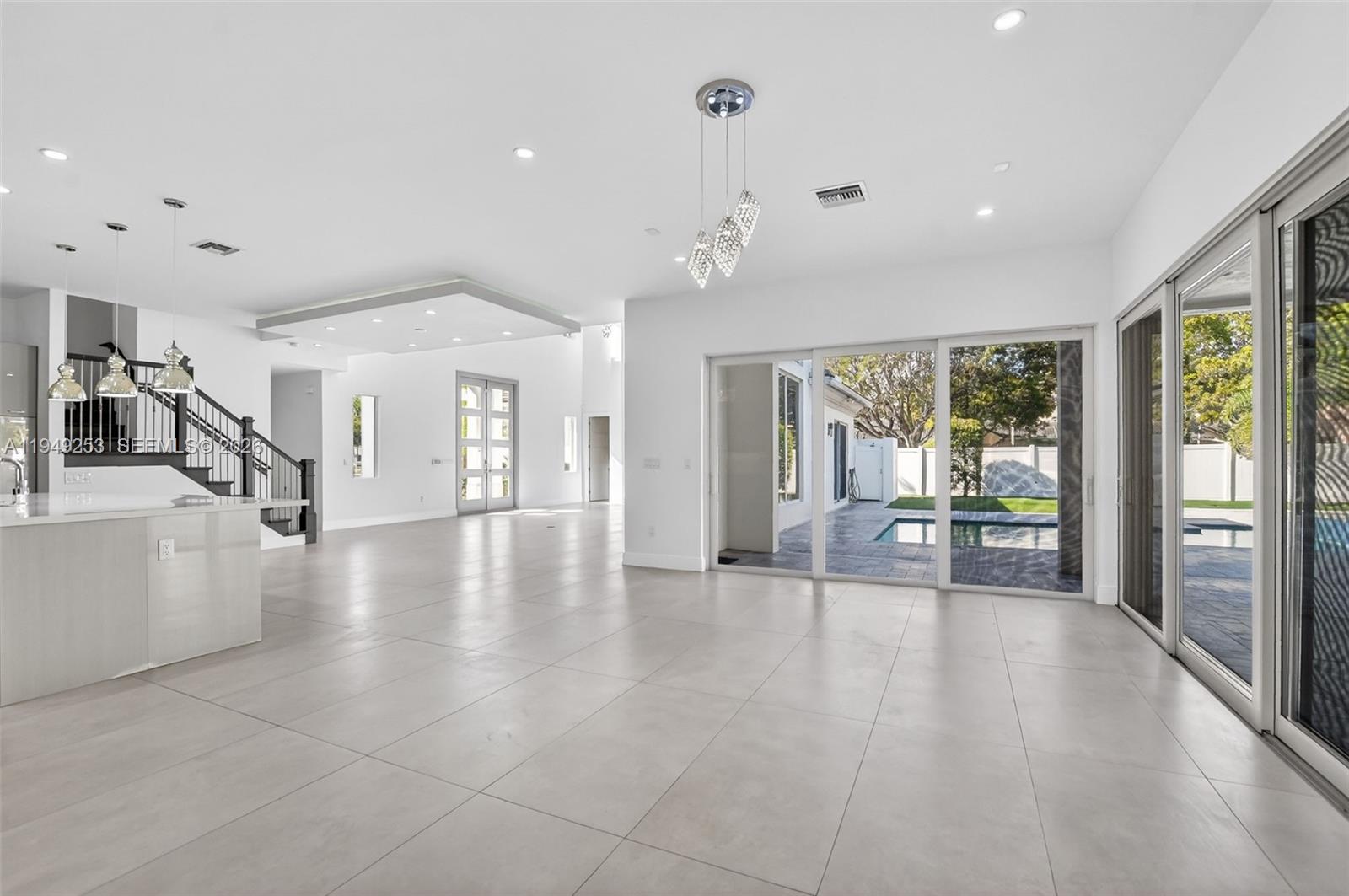 201 Northeast 6th Street Boca Raton, FL 33432 - Photo 5 of 100