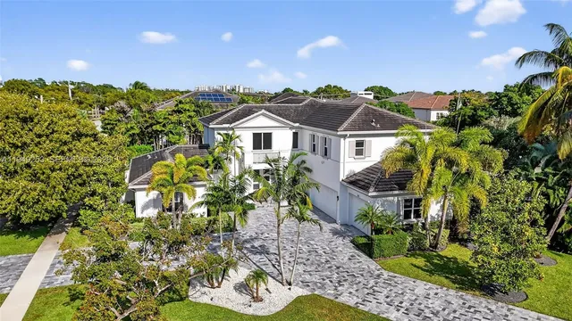 $3,999,975 | 201 Northeast 6th Street, Boca Raton, FL 33432