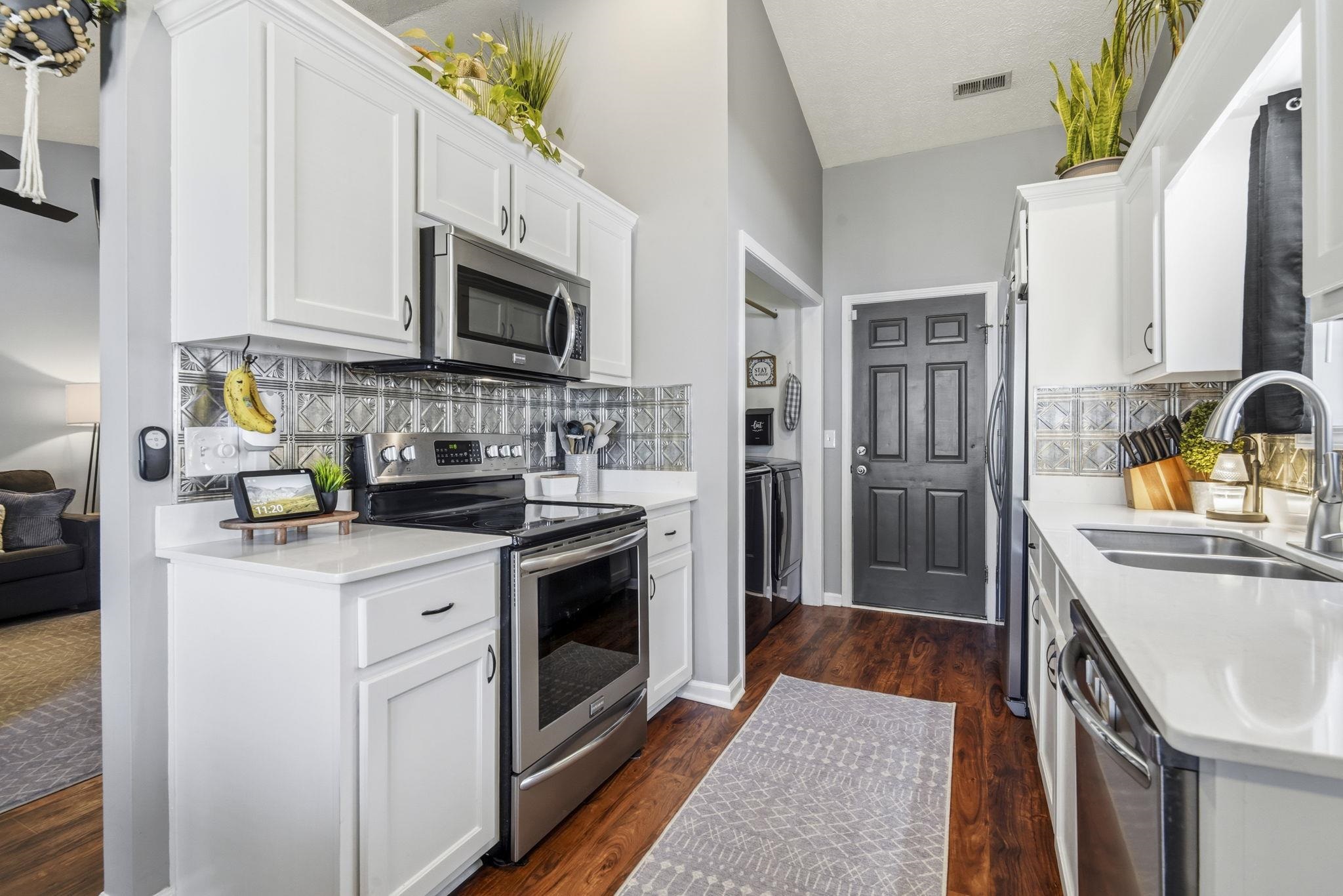 9685 Sullivan Drive Murrells Inlet, SC 29576 - Photo 12 of 41