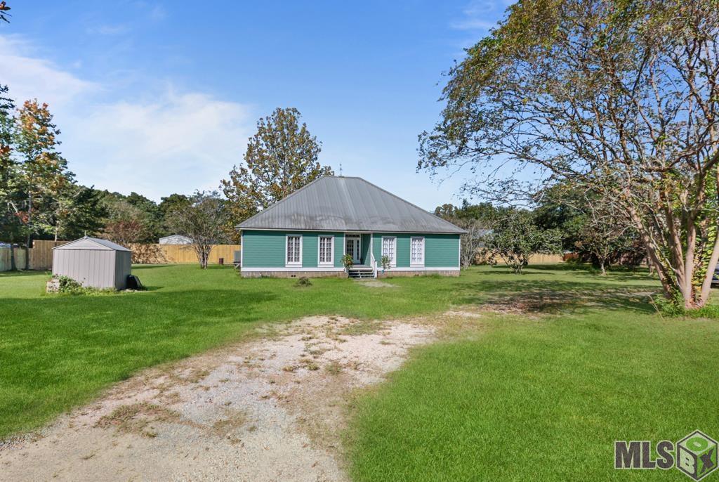 25357 Merchant Road Denham Springs, LA 70726 - Photo 3 of 24