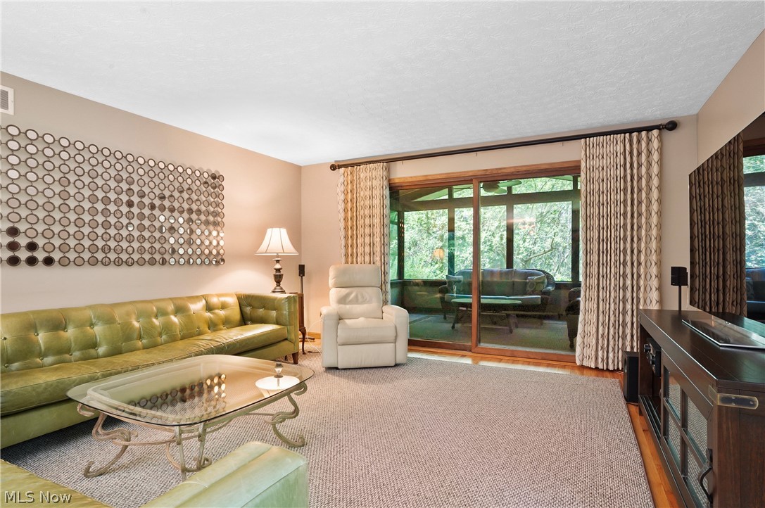 1482 Sand Run Road Akron, OH 44333 - Photo 7 of 43