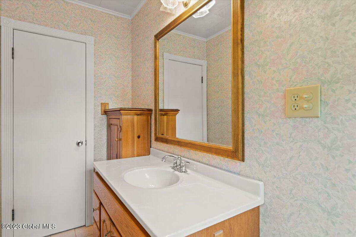 1 Cobbee Road Colonie, NY 12110 - Photo 18 of 32 12-photo_12