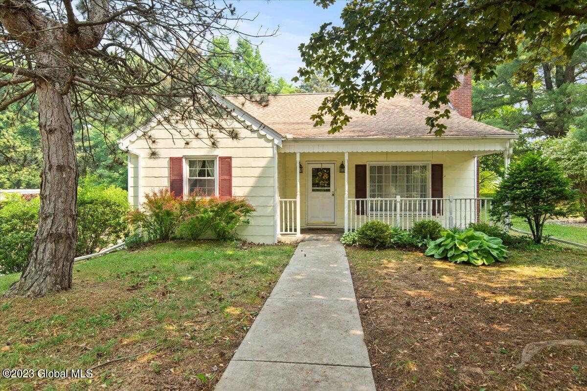 1 Cobbee Road Colonie, NY 12110 - Photo 2 of 32 31-photo_31