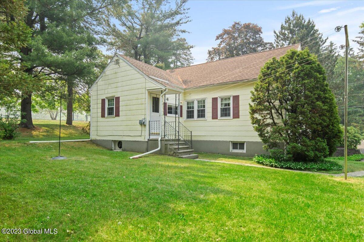 1 Cobbee Road Colonie, NY 12110 - Photo 25 of 32 27-photo_27