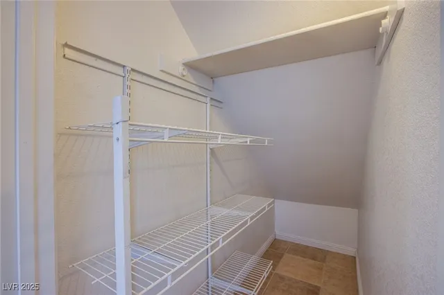 $2,200 | 6726 Paljay Court, Las Vegas, NV 89103