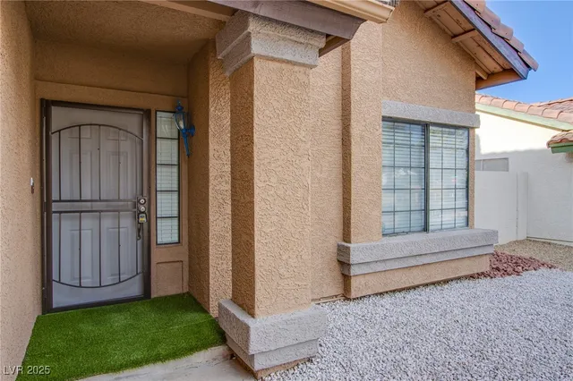 $2,200 | 6726 Paljay Court, Las Vegas, NV 89103