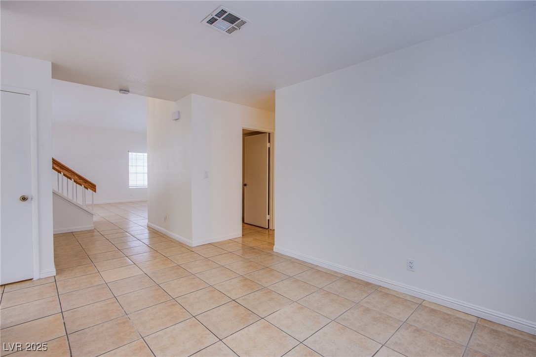 6726 Paljay Court Las Vegas, NV 89103 - Photo 7 of 27