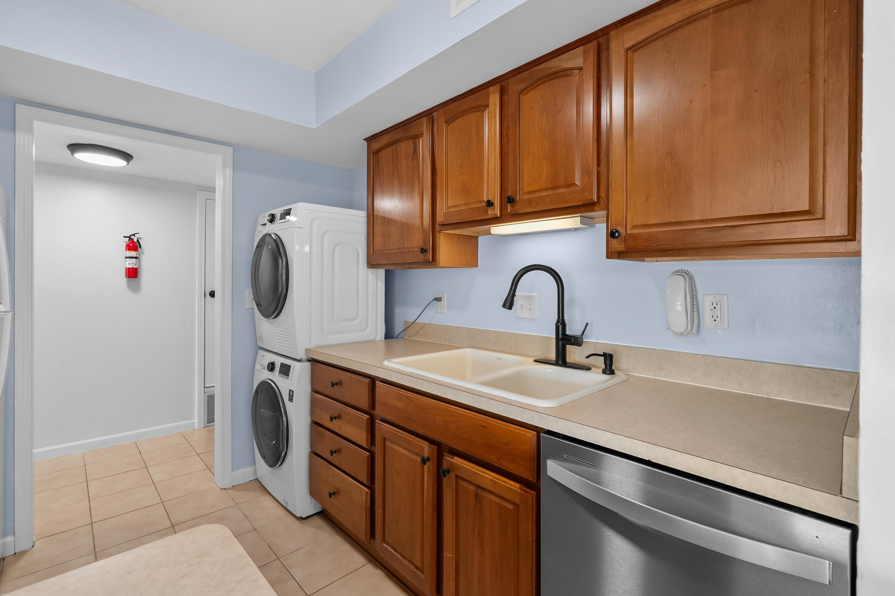 Kilgore Rd W 748 303 Portage 49024-7