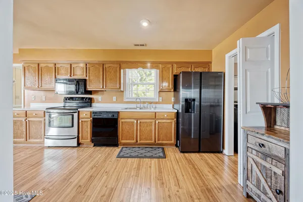 $455,900 | 132 Edgewater Drive, Shiloh, NC 27974