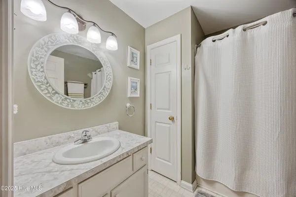 $455,900 | 132 Edgewater Drive, Shiloh, NC 27974