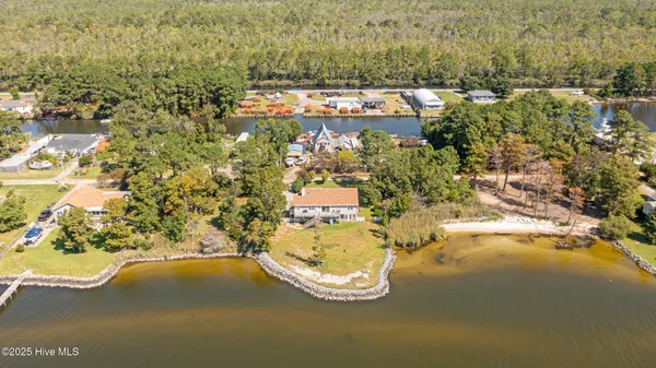 $455,900 | 132 Edgewater Drive, Shiloh, NC 27974