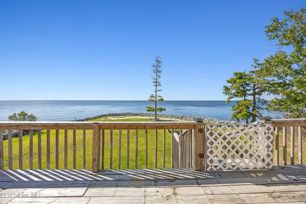 $455,900 | 132 Edgewater Drive, Shiloh, NC 27974