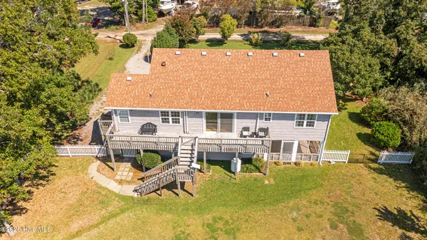 $455,900 | 132 Edgewater Drive, Shiloh, NC 27974